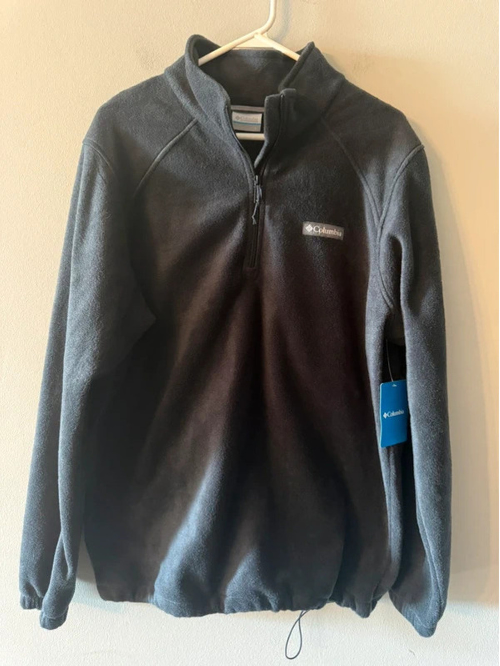 Columbia Black Fleece Pullover Size Large NWT